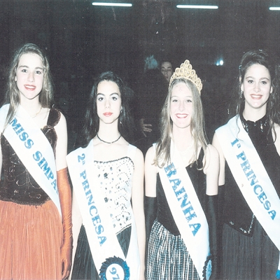 As ganhadoras da escolha da Rainha do Grêmio Esportivo Rosário de Nova Roma no ano de 1997 foram: rainha Patrícia Orso, princesas Cíntia Pedron e Sergiane Pradella, e Miss Simpatia Gláucia Zen.