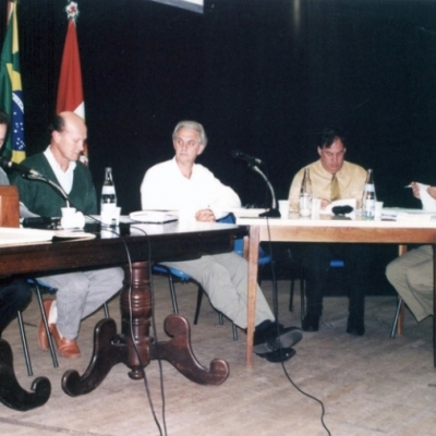 Registro de uma sessão ordinária da Câmara de Vereadores em 3 de junho de 2002. Aparecem na foto de uma década atrás, da esquerda para a direita, os então parlamentares Lídio Scortegagna (PMDB), Moacir Matana (PDT), Paulo Roberto Finger (PP), José Carlos Catafesta (PMDB) e Valdir Franceschet (PMDB).