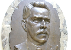 Busto em bronze será erguido na Praça Regional da Uva. - Divulgação