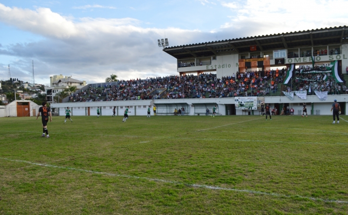 Trinta e seis equipes disputam o campeonato florense. - Divulgação