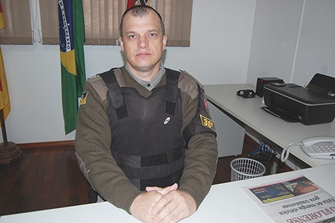 Capitão Daniel Tonatto coordena o policiamento de seis municípios da Serra, com população de 77 mil habitantes. - Antonio Coloda