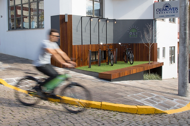 No momento, o espaço oferecerá três bicicletas para uso. - Auber Cesaro Oliveira/Divulgação