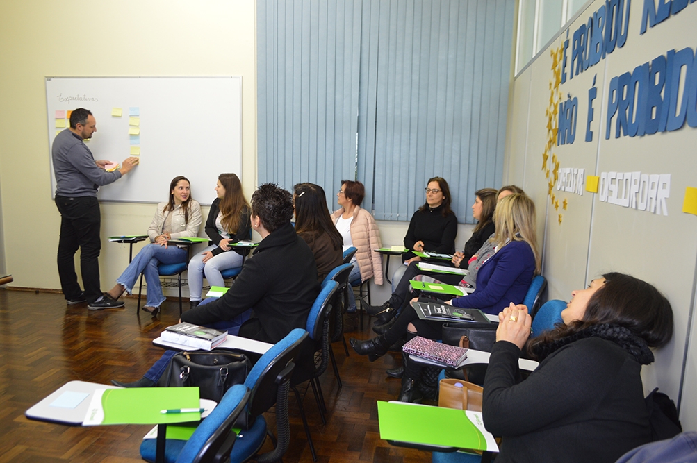 Professores participaram do encontro no dia 31 de agosto. - Prefeitura FC/Divulgação