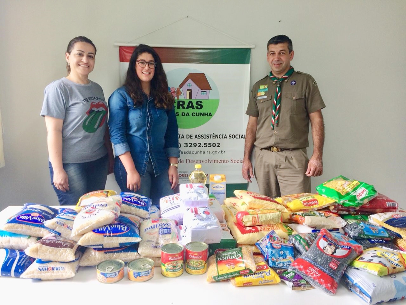 Grupo Escoteiro Alberta Mattioni doou mais de 60 quilos de alimentos. - Prefeitura de Flores da Cunha/Divulgação