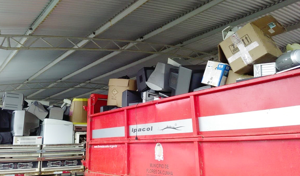 Mais de 2,9 mil quilos de lixo eletrônico foram arrecadados. - Prefeitura de Flores da Cunha/Divulgação