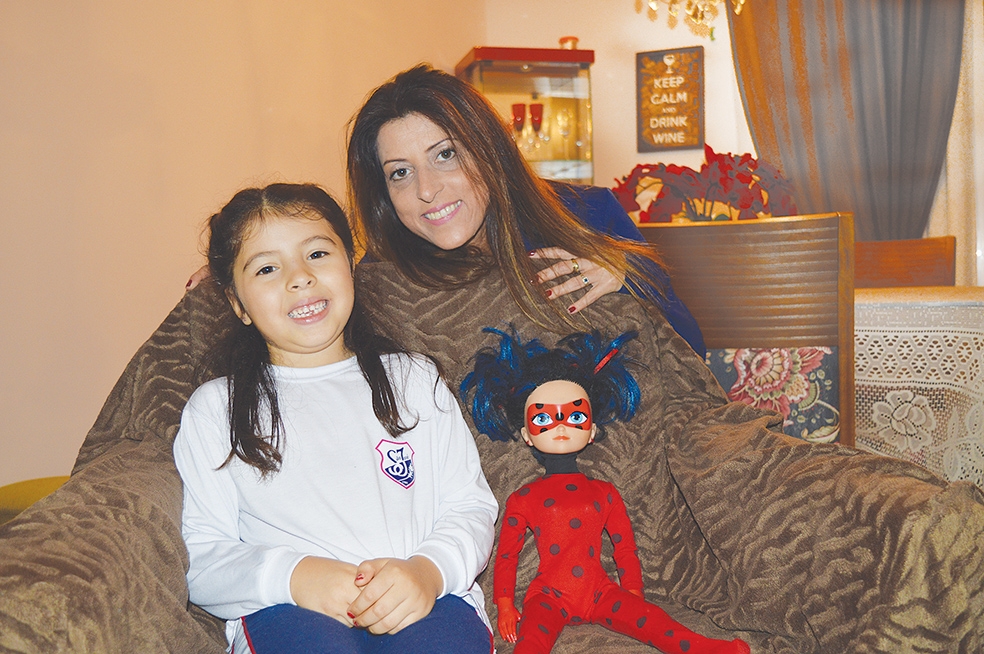 Há três anos, a empresária Zulma Paim adotou a filha Ana Paula, hoje com cinco anos, e um novo significado da palavra amor surgiu em sua vida.  - Gabriela Fiorio