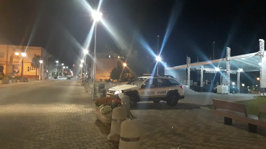 Policiamento ostensivo é realizado no Centro da cidade. - Brigada Militar/Divulgação