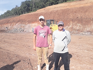 Os empreendedores Luiz Carlos Marcante e Valdomiro Marcante estão estruturando a segunda agroindústria de Nova Pádua. - Gabriela Fiorio