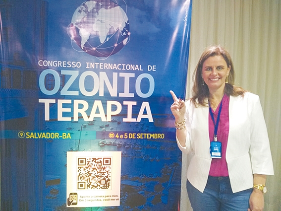 Profissional Sinara Costa esteve em Congresso  Internacional de Ozonioterapia. - Divulgação