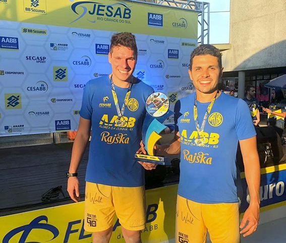 Dupla florense, Joel e César, conquistou o 5º título estadual da modalidade. - JESAB/Divulgação