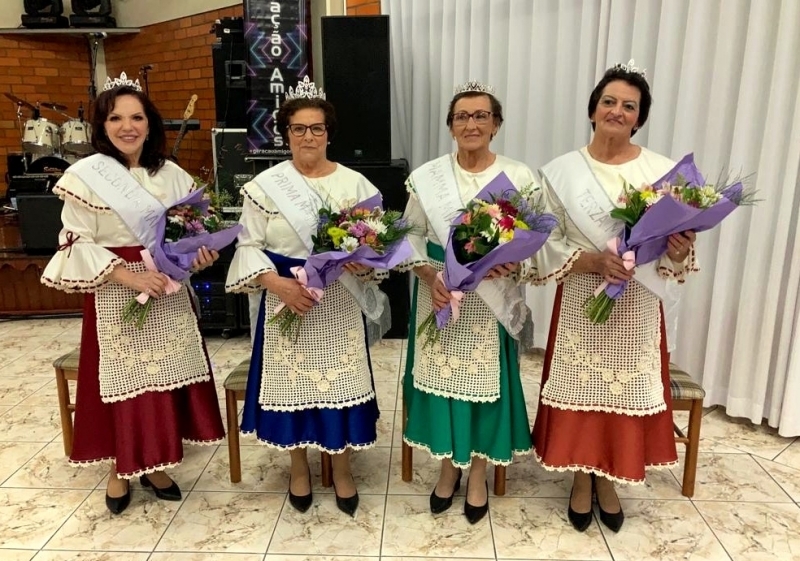 As quatro Mamma Mias receberam como premiação uma viagem para Curitiba. - Maicon Pan/Prefeitura NP/Divulgação 