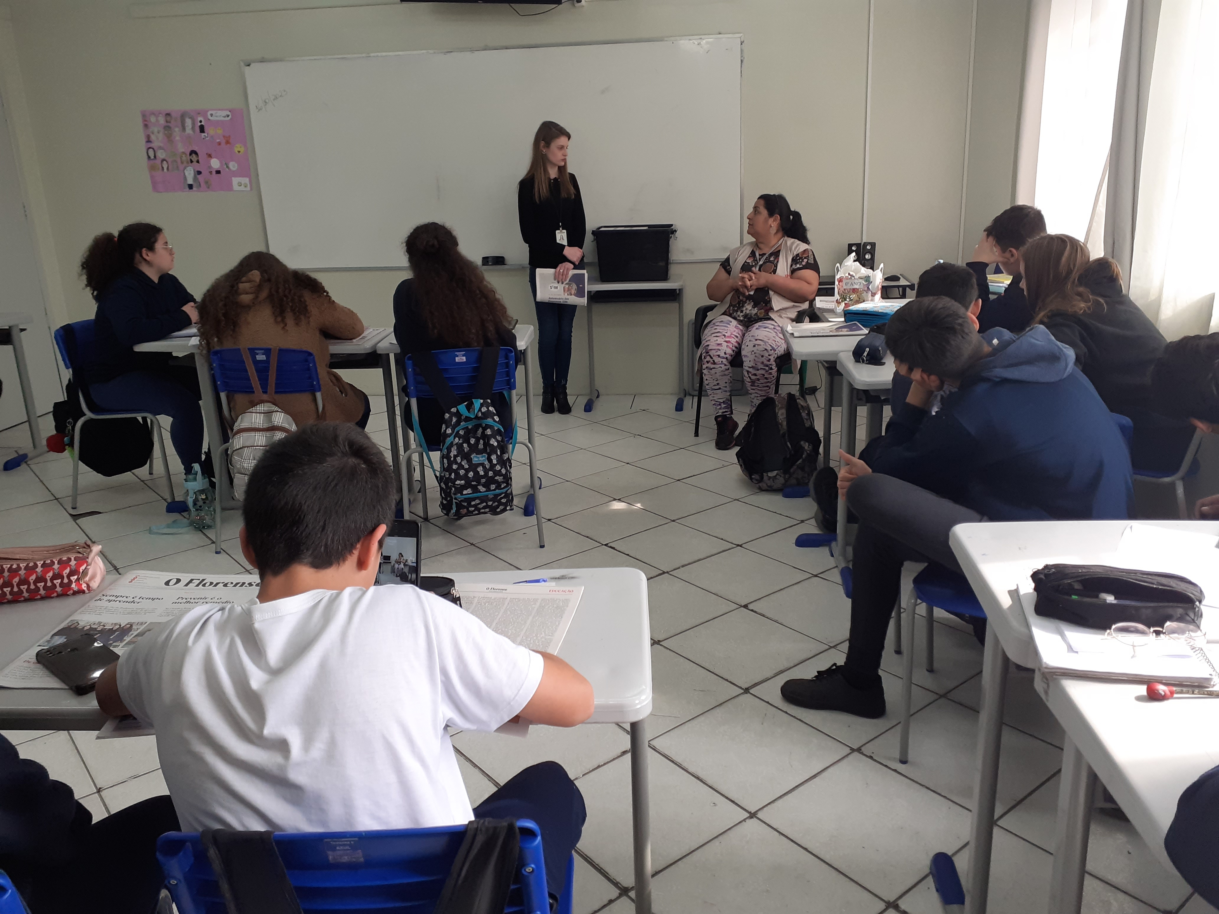 Conversa do Jornal O Florense com os alunos sobre o jornalismo e a reportagem. - Divulgação 