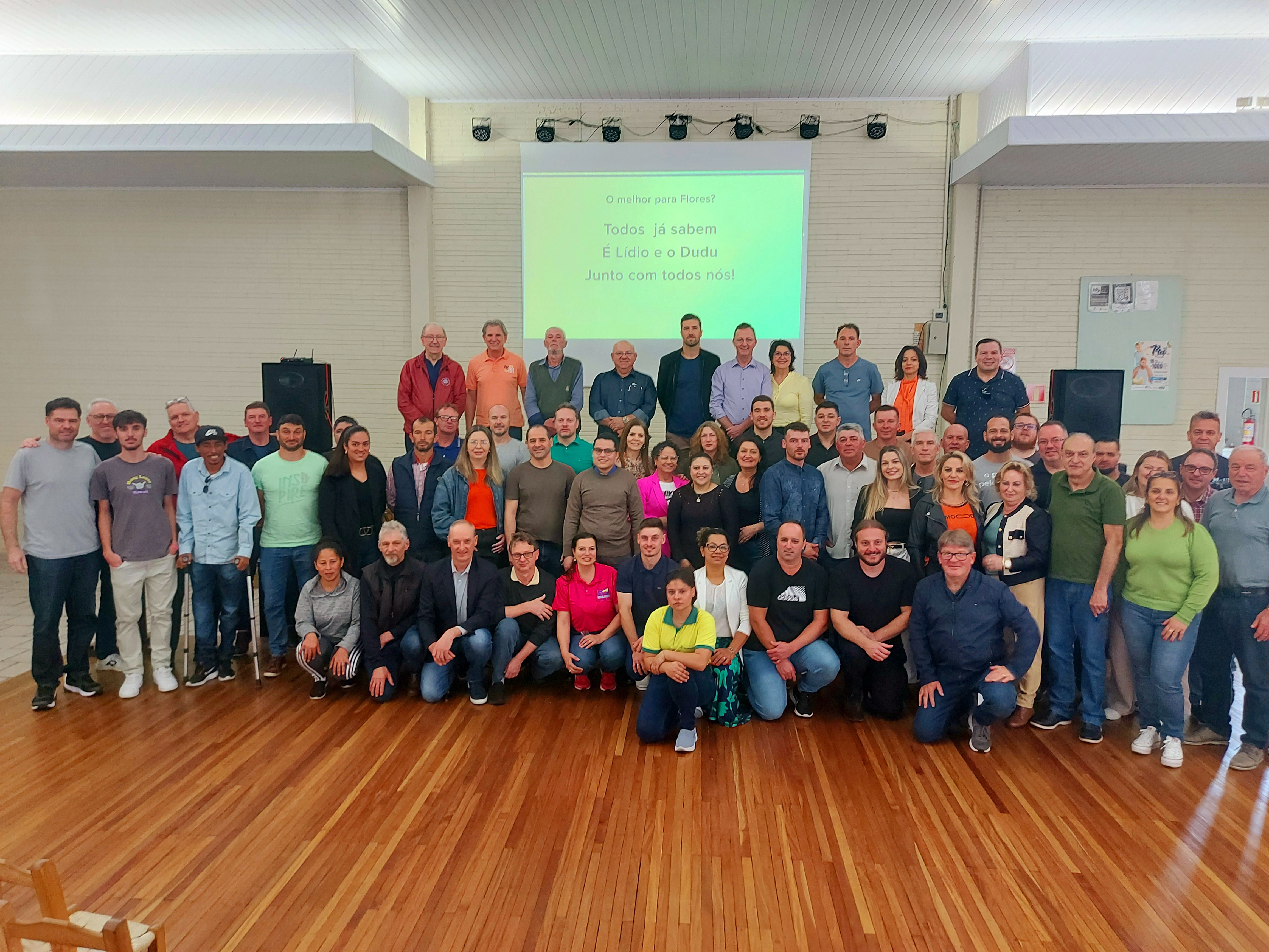 Encontro reuniu os sete partidos da coligação Flores Pode Mais para assinatura de uma carta de princípios - MDB, divulgação