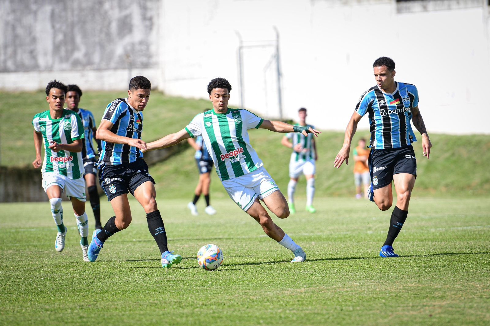 Juventude e Grêmio pela partida de ida das semifinais do Gauchão Sub-20 - Nathan Bizotto / Assessoria de imprensa