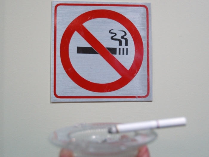 É proibido fumar em locais fechados no município. - Arquivo O Florense