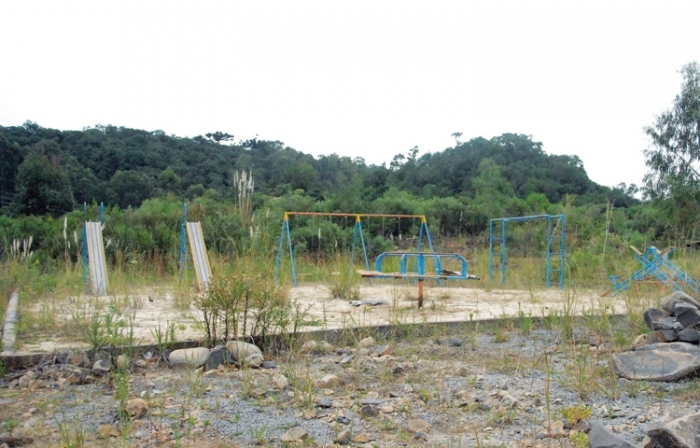 Praça do loteamento Parque dos Pinheiros é uma das mais abandonadas. - Larissa Verdi