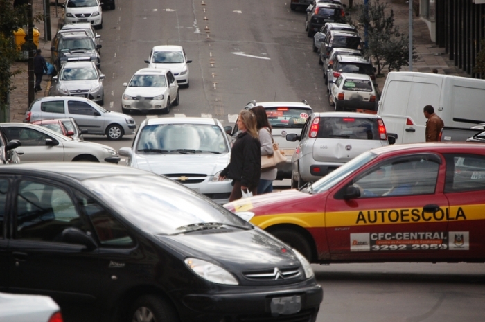 Em Flores, 70% dos motoristas habilitados dirigem veículos leves. - Antonio Coloda