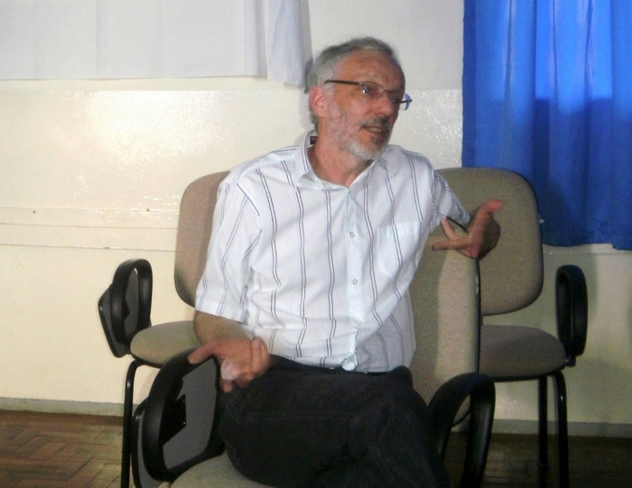 Valdemir Guzzo é professor, filósofo, mestre e doutor em Educação. - Divulgação