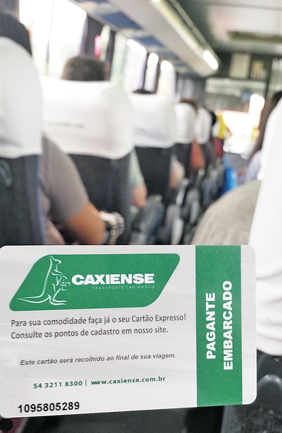 Cartão Expresso armazena passagens e libera as catracas para embarque e também no final da viagem. - Camila Baggio