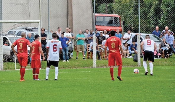 Artilheiro Joceir marcou três gols, sendo um de pênalti. - Maicon Pan/Divulgação
