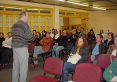 Público interagiu com o palestrante durante o tempo da palestra. - Andréia Debon